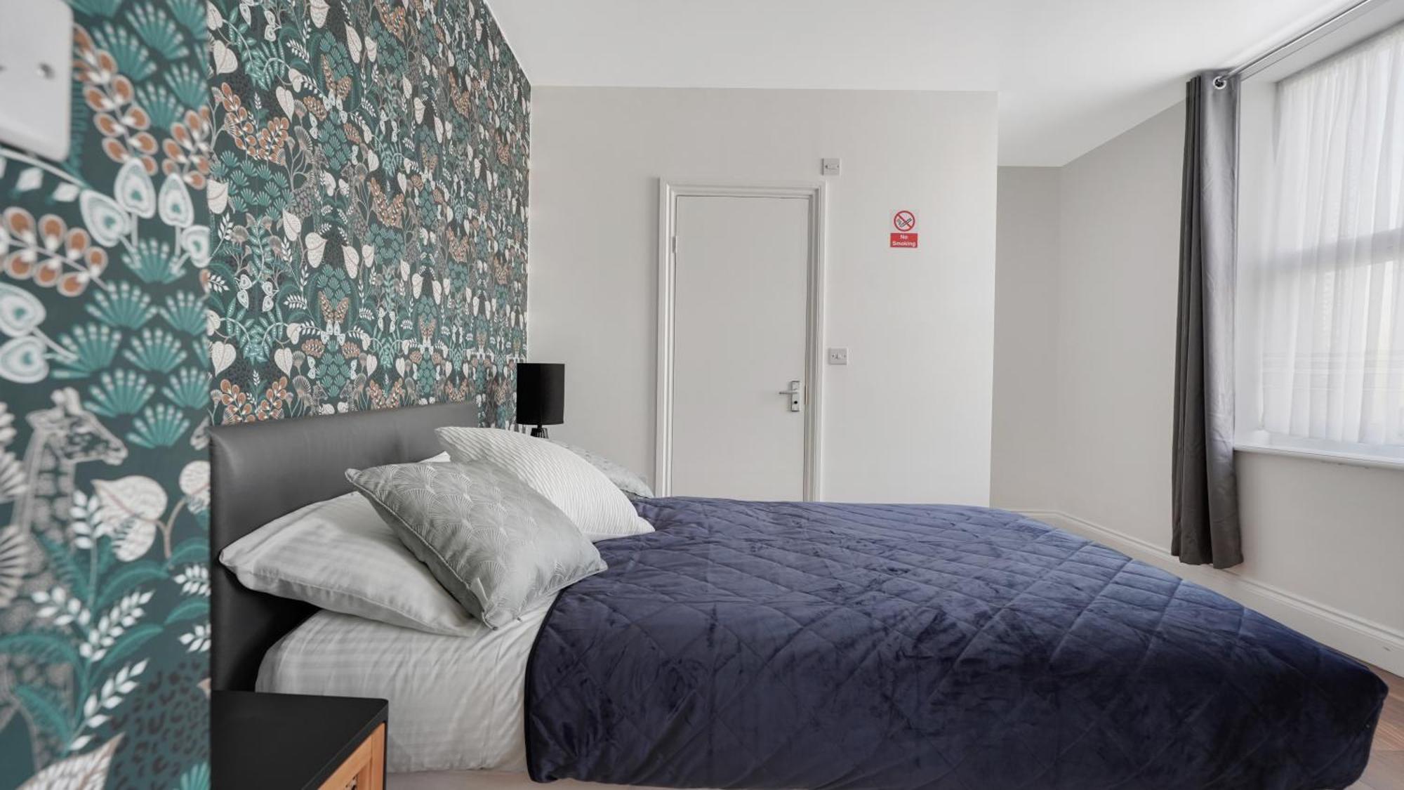 Comfy Double En-Suite Room In Barking Баркинг Экстерьер фото