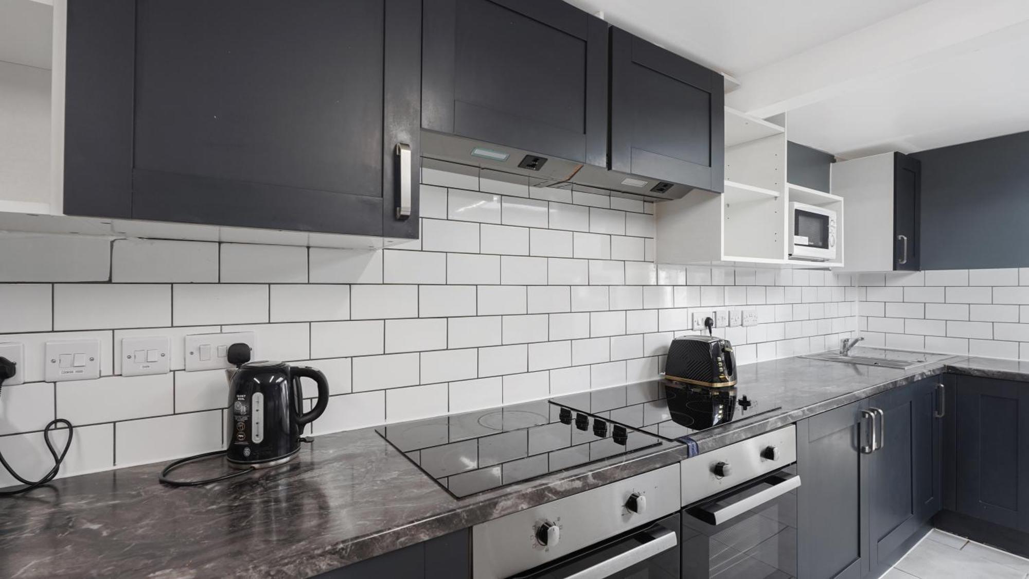 Comfy Double En-Suite Room In Barking Баркинг Экстерьер фото